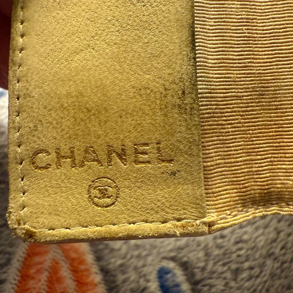 Vintage CHANEL key wallet